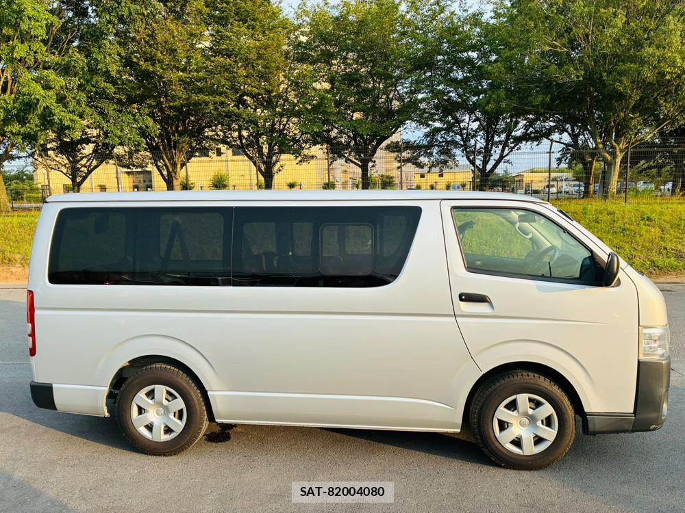 Toyota HIACE VAN 2019-07 8298911-5
