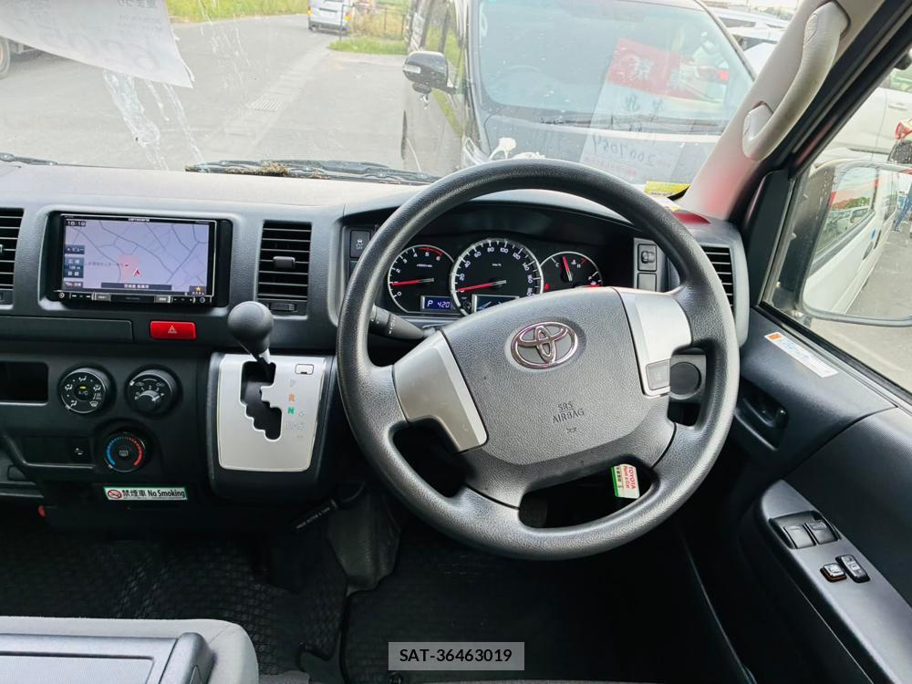 Toyota HIACE VAN 2019-07 8298909-13