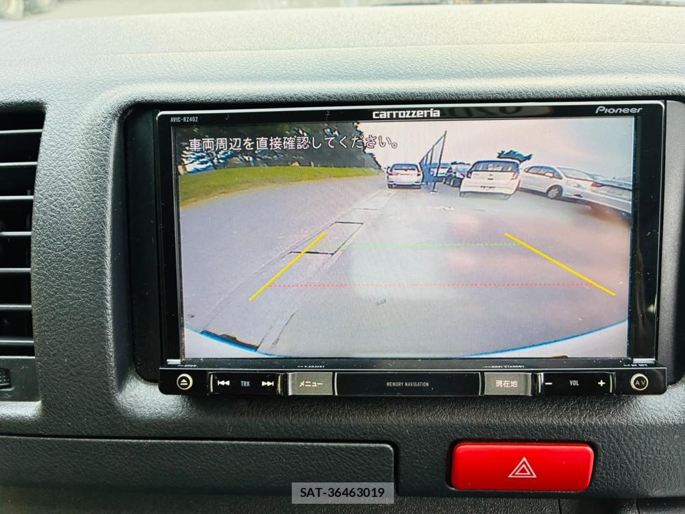 Toyota HIACE VAN 2019-07 8298909-17