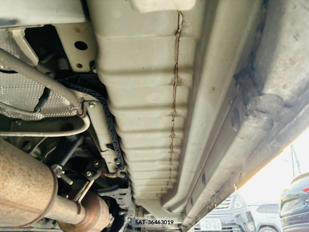 Toyota HIACE VAN 2019-07 8298909-36