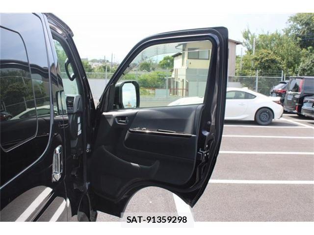 Toyota HIACE VAN 2023-03 8525137-21