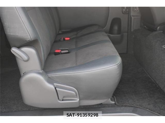 Toyota HIACE VAN 2023-03 8525137-25
