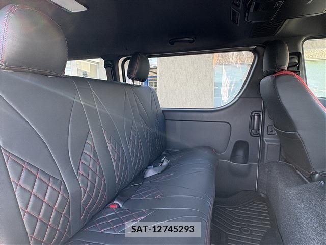 Toyota HIACE VAN 2025-08 8525134-18
