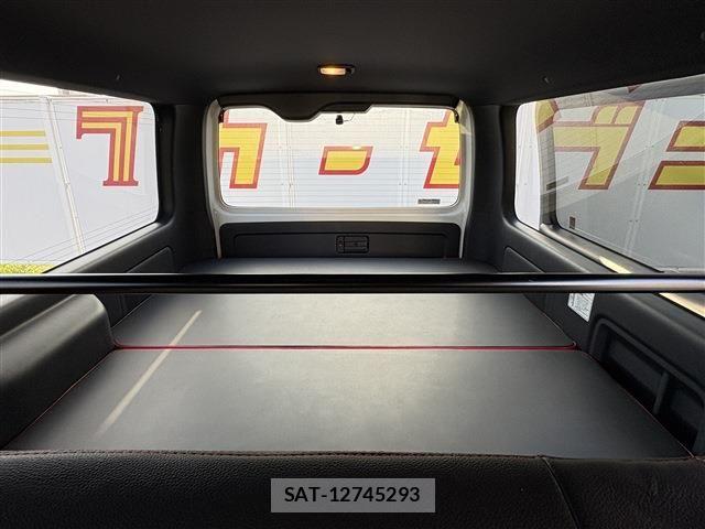 Toyota HIACE VAN 2025-08 8525134-23