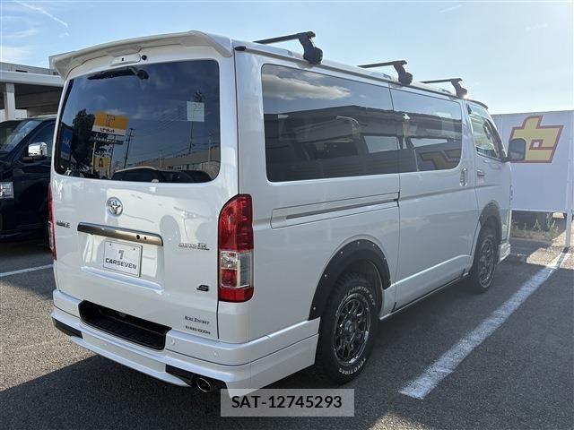 Toyota HIACE VAN 2025-08 8525134-2