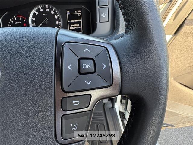 Toyota HIACE VAN 2025-08 8525134-29