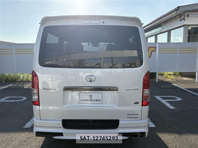 Toyota HIACE VAN 2025-08 8525134-3