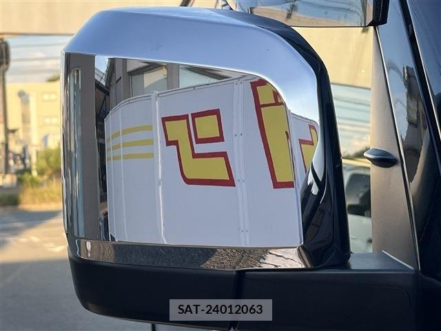 Toyota HIACE VAN 2024-07 8525135-11