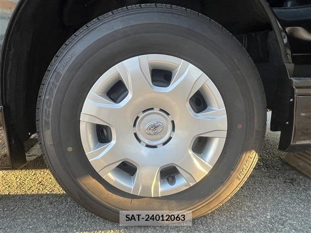 Toyota HIACE VAN 2024-07 8525135-15