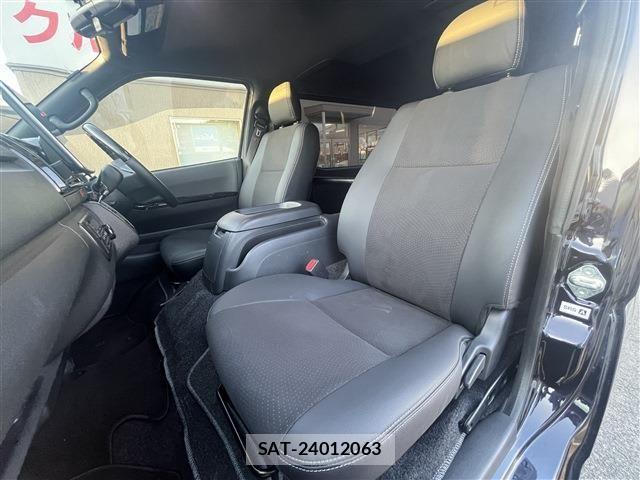 Toyota HIACE VAN 2024-07 8525135-22