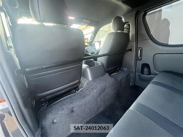 Toyota HIACE VAN 2024-07 8525135-25