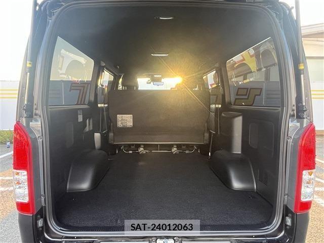 Toyota HIACE VAN 2024-07 8525135-28