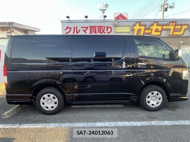 Toyota HIACE VAN 2024-07 8525135-3