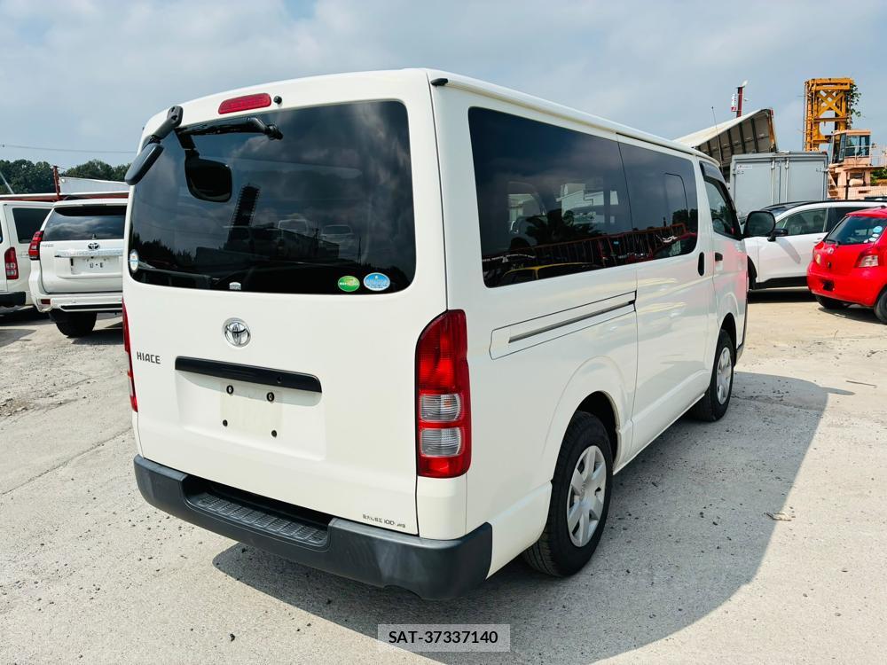 Toyota HIACE VAN 2019-07 8329539-4