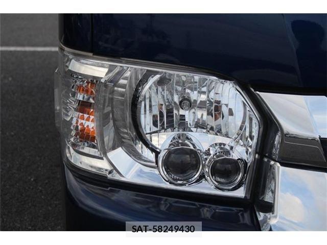 Toyota HIACE VAN 2018-05 8562093-22