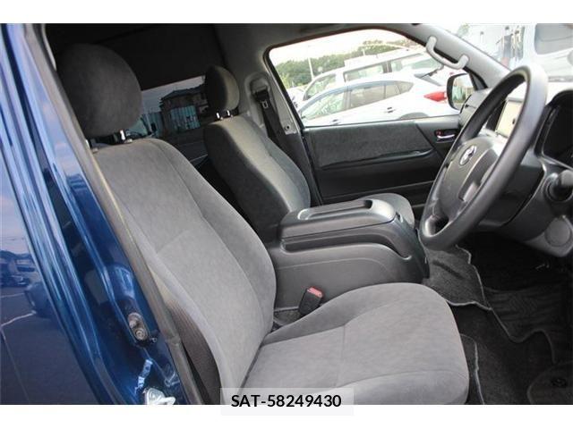 Toyota HIACE VAN 2018-05 8562093-28