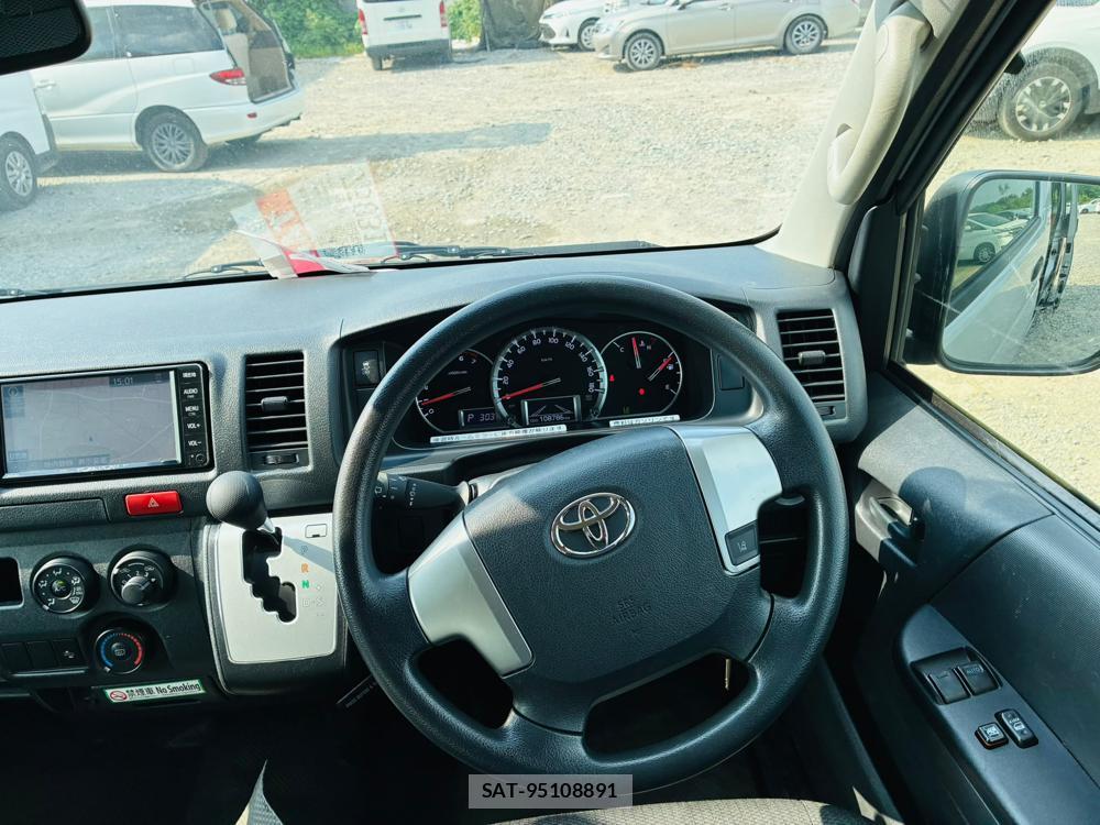 Toyota HIACE VAN 2019-08 8329537-13