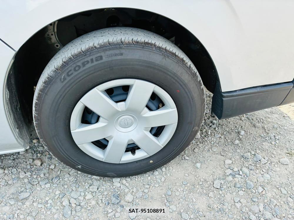 Toyota HIACE VAN 2019-08 8329537-28