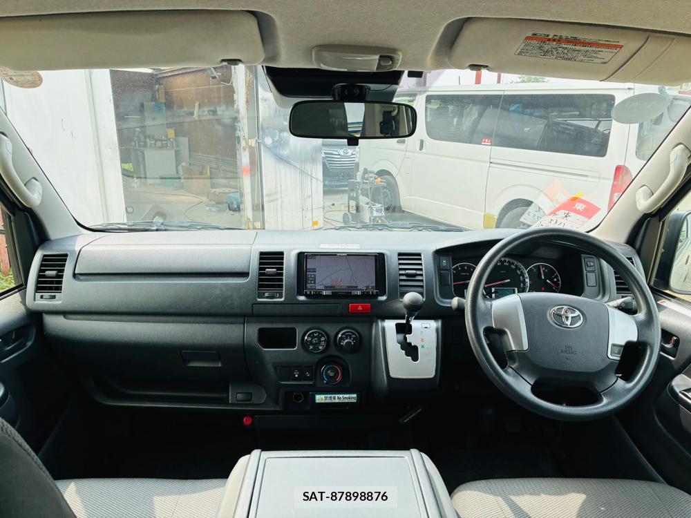 Toyota HIACE VAN 2019-07 8427883-12