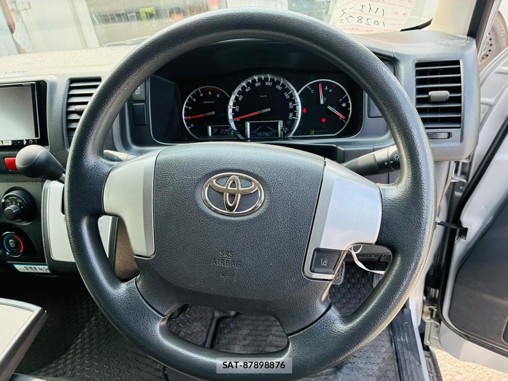 Toyota HIACE VAN 2019-07 8427883-14