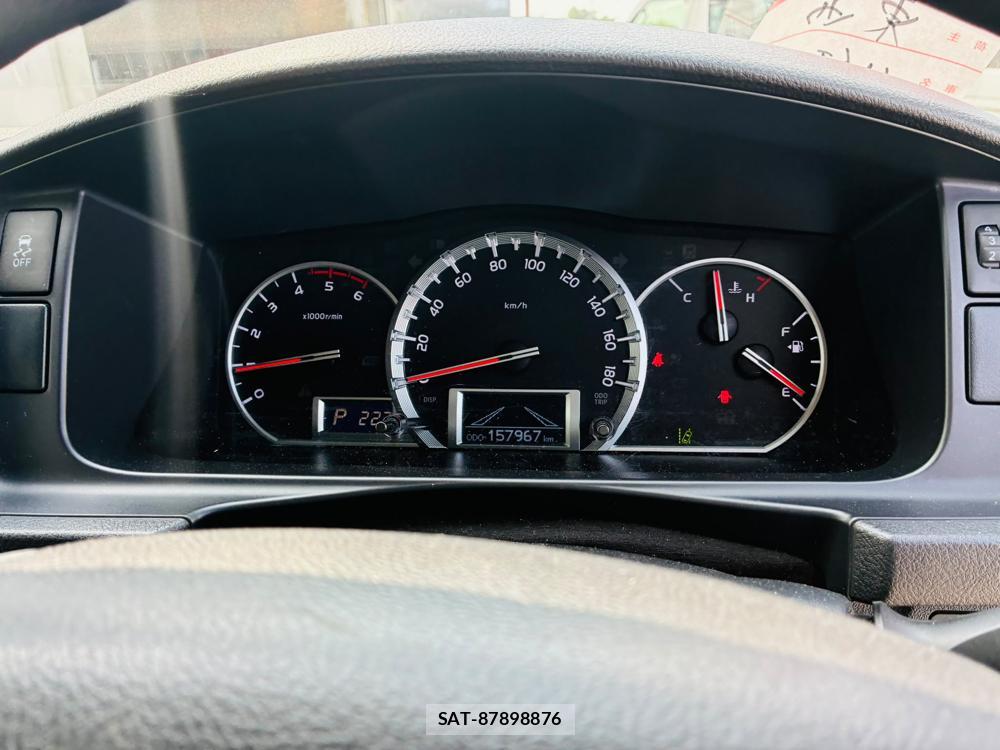 Toyota HIACE VAN 2019-07 8427883-15