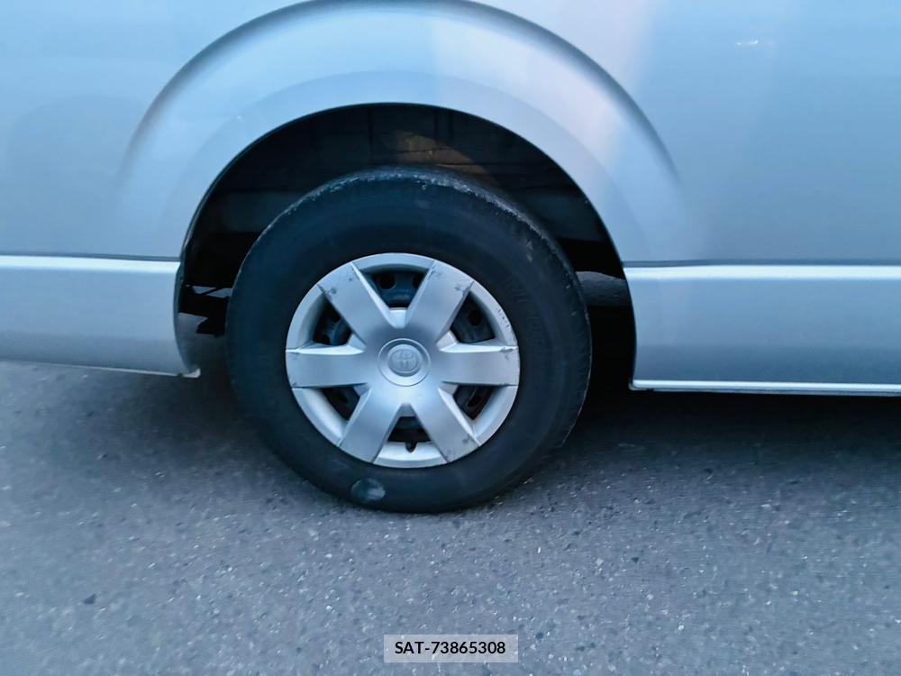 Toyota HIACE VAN 2020-02 8298912-22