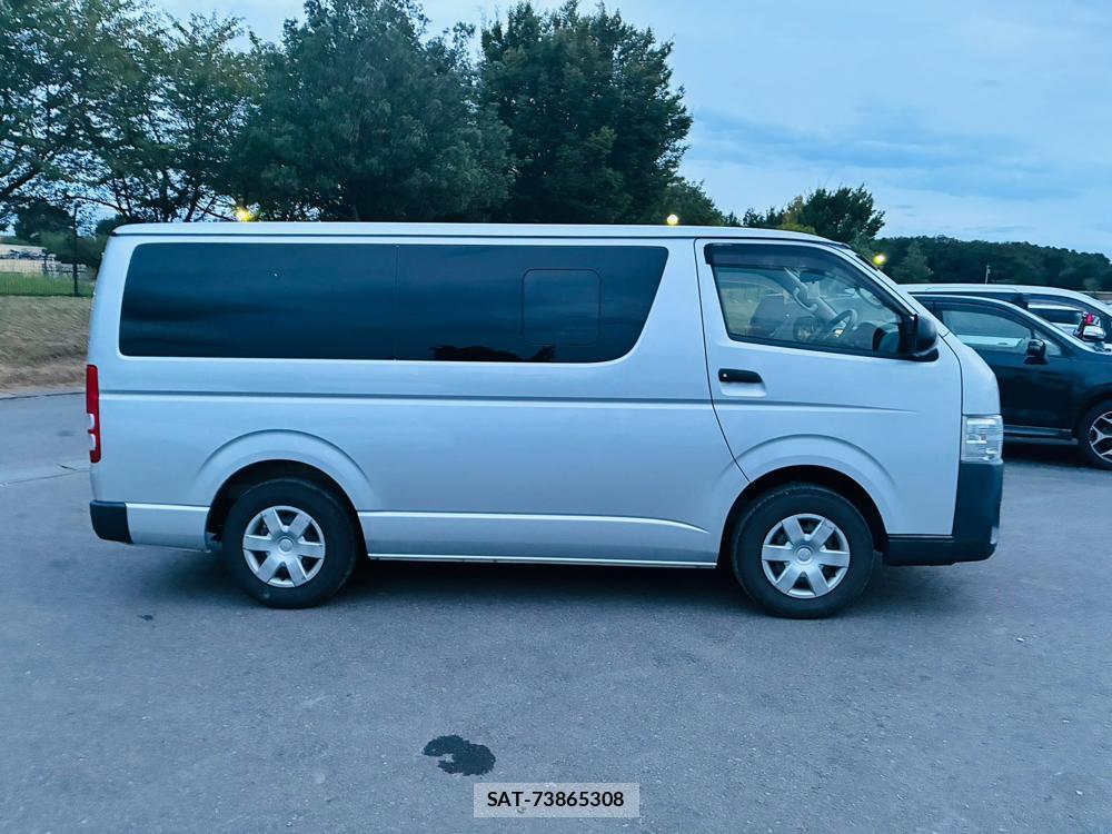 Toyota HIACE VAN 2020-02 8298912-5