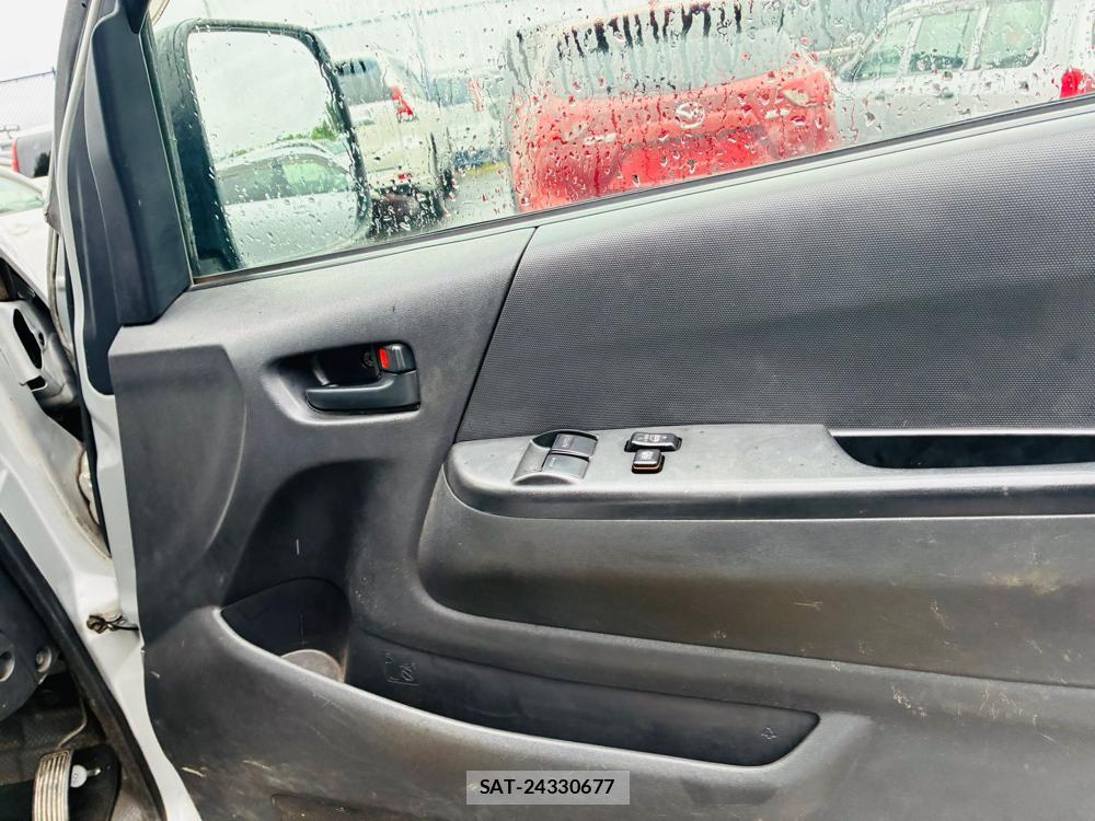 Toyota HIACE VAN 2006-03 8589877-9