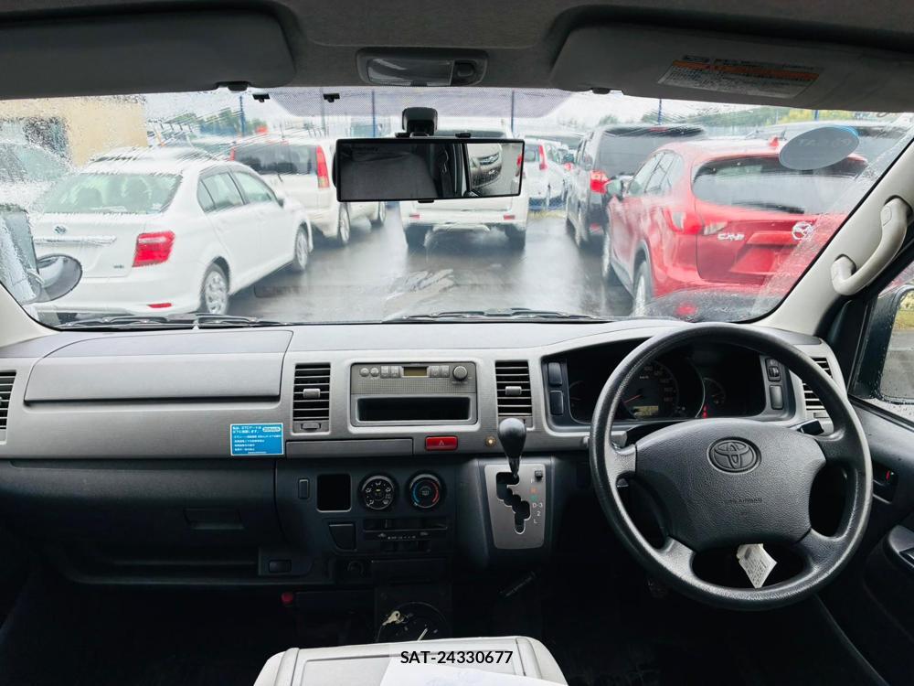 Toyota HIACE VAN 2006-03 8589877-22