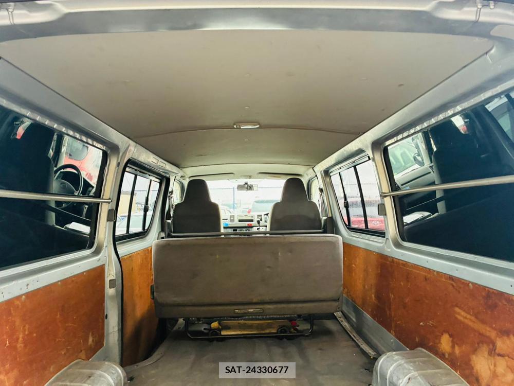 Toyota HIACE VAN 2006-03 8589877-24