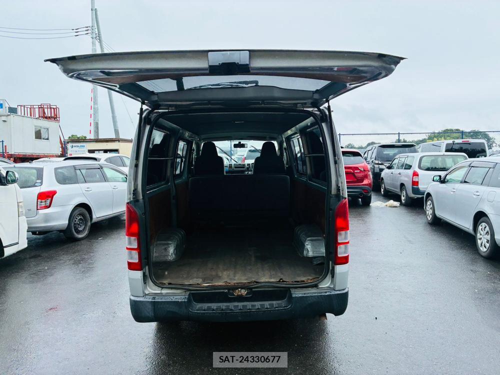 Toyota HIACE VAN 2006-03 8589877-26