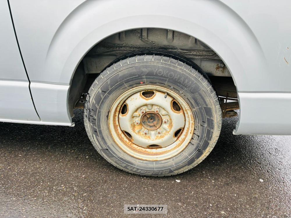 Toyota HIACE VAN 2006-03 8589877-28