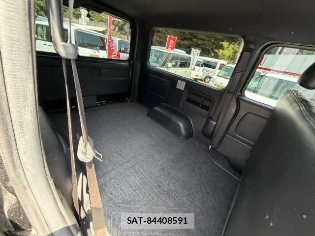 Toyota HIACE VAN 2021-02 8620005-16