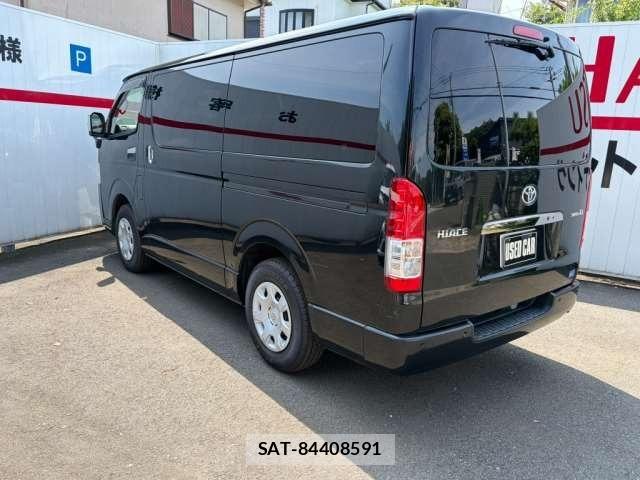 Toyota HIACE VAN 2021-02 8620005-3