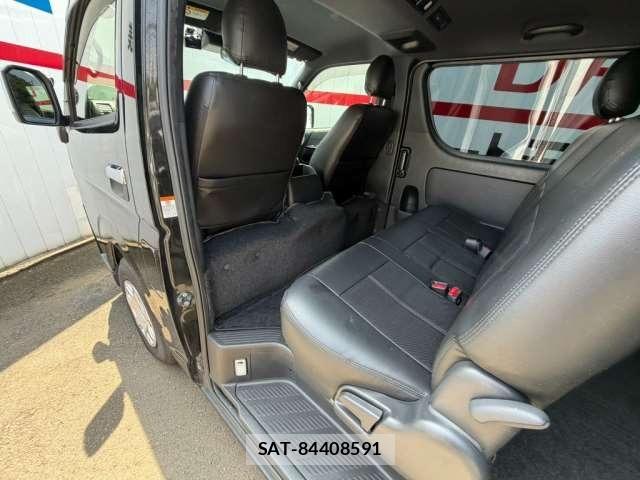 Toyota HIACE VAN 2021-02 8620005-71
