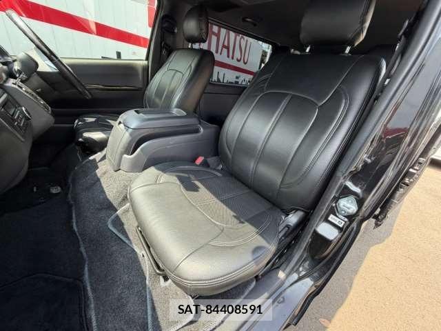 Toyota HIACE VAN 2021-02 8620005-72
