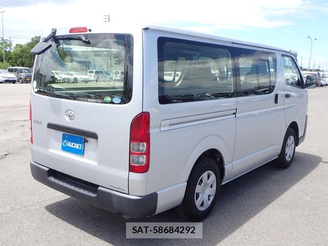 Toyota HIACE VAN 2019-11 8608296-1