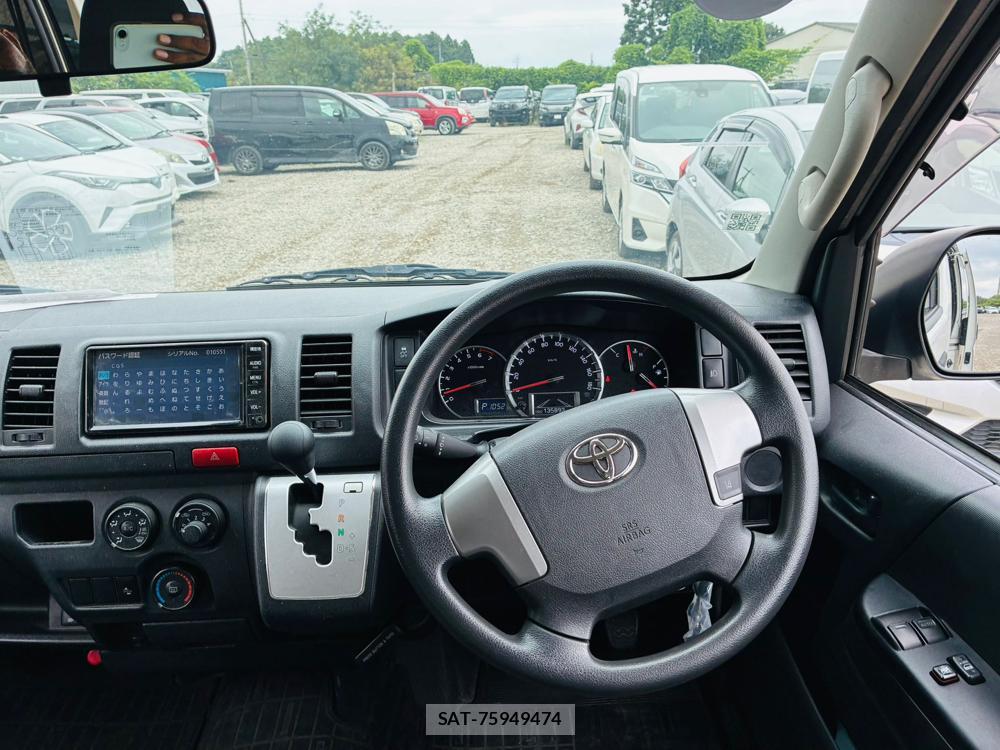 Toyota HIACE VAN 2020-07 8603284-13