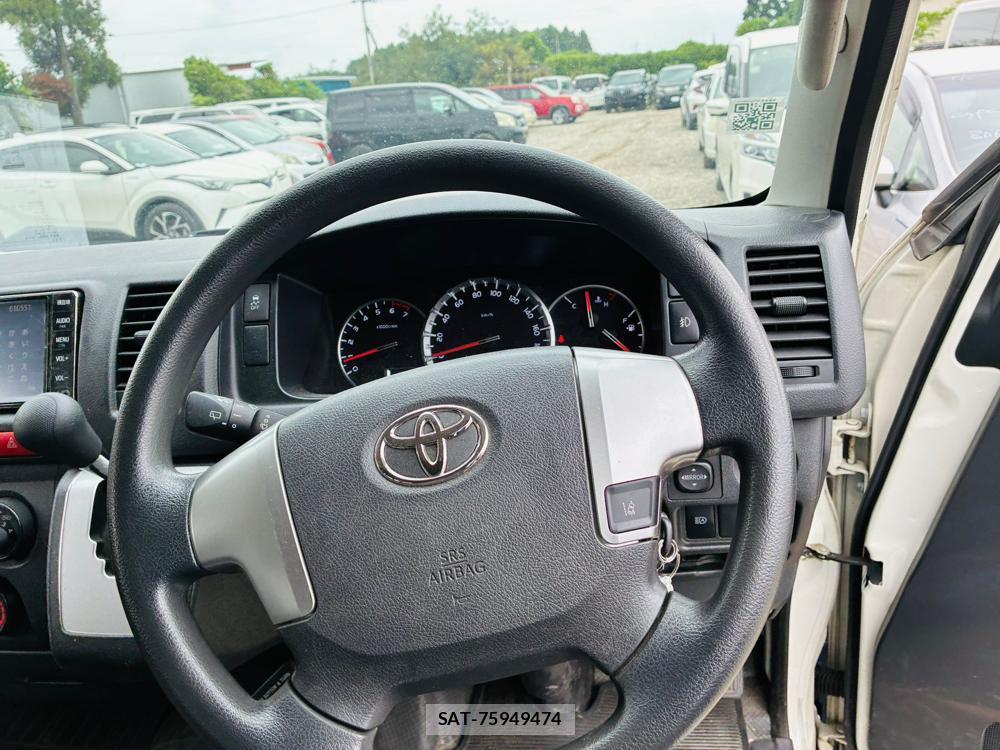 Toyota HIACE VAN 2020-07 8603284-14