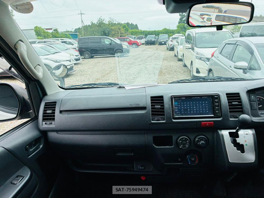 Toyota HIACE VAN 2020-07 8603284-17