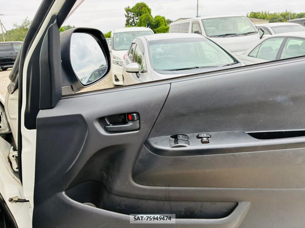 Toyota HIACE VAN 2020-07 8603284-21
