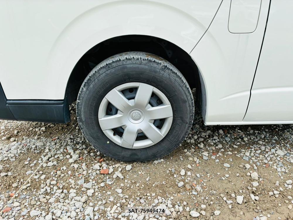 Toyota HIACE VAN 2020-07 8603284-28
