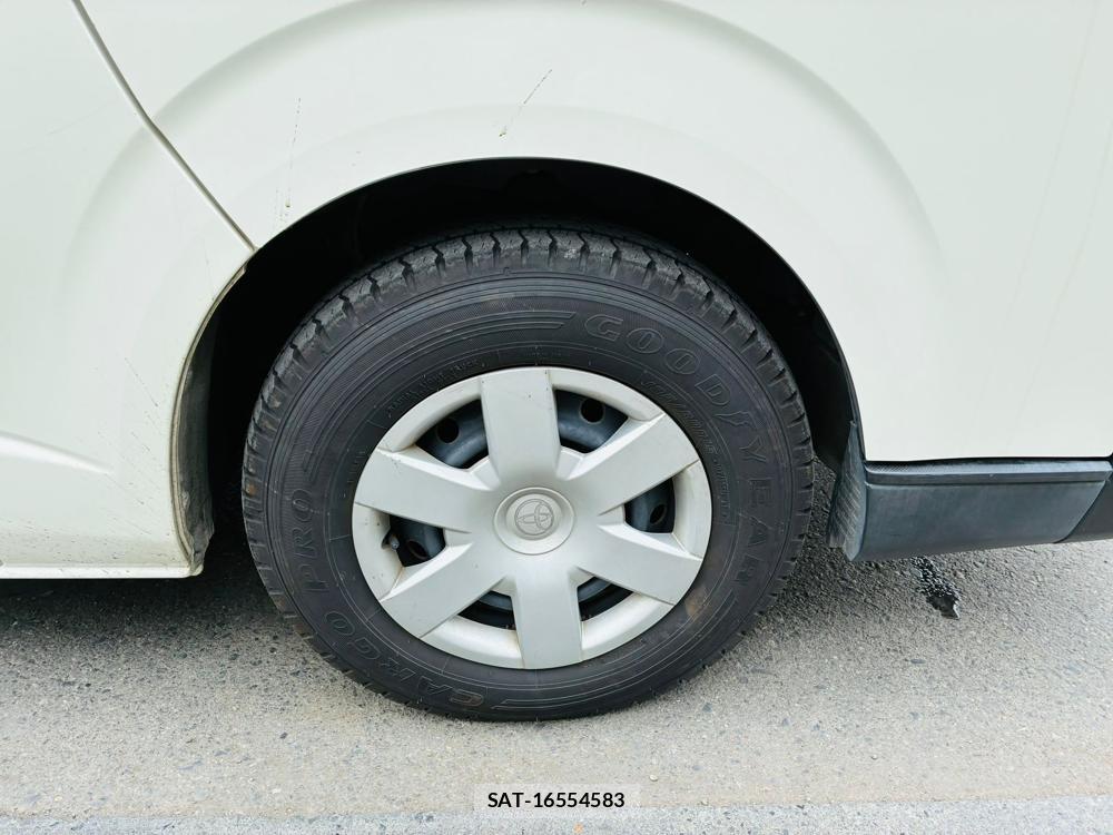 Toyota HIACE VAN 2019-07 8543898-28