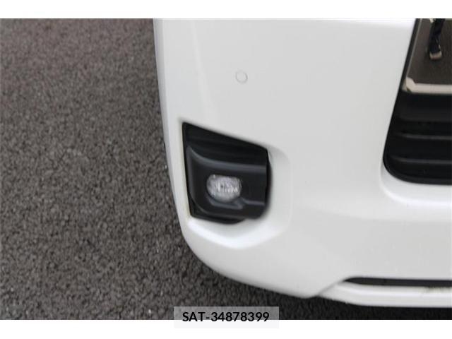 Toyota HIACE VAN 2023-12 8659361-17