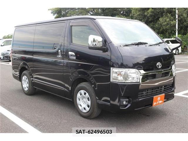 Toyota HIACE VAN 2023-03 8659360-11