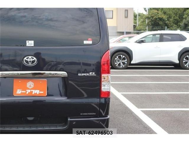 Toyota HIACE VAN 2023-03 8659360-15