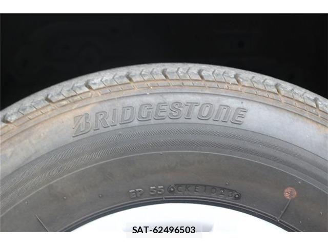 Toyota HIACE VAN 2023-03 8659360-23