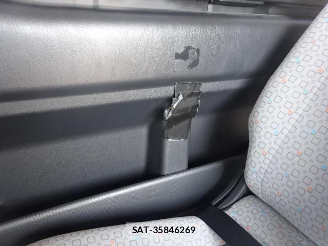 Toyota HIACE VAN 2019-05 8685649-15