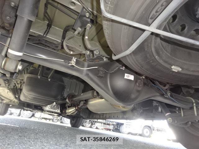 Toyota HIACE VAN 2019-05 8685649-26