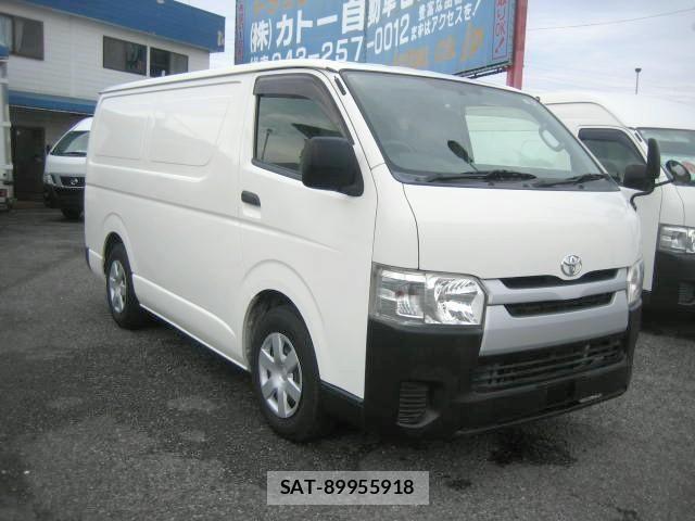 Toyota HIACE VAN 2017-07 8742522-1